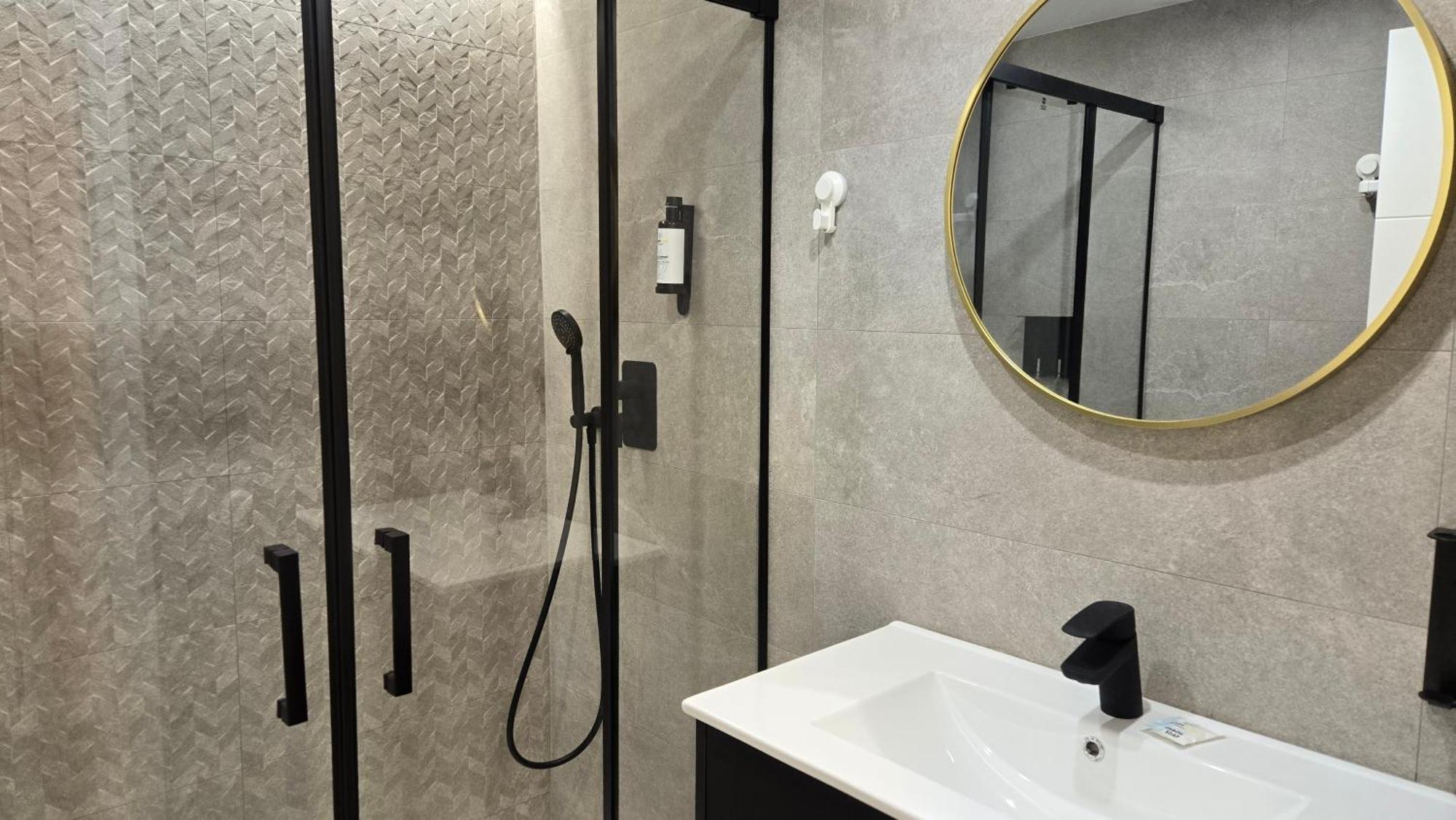Zambra Arthouse By Del Parque Flats *